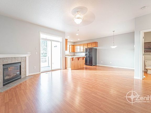 4th image of 8014 NE 35th Ave