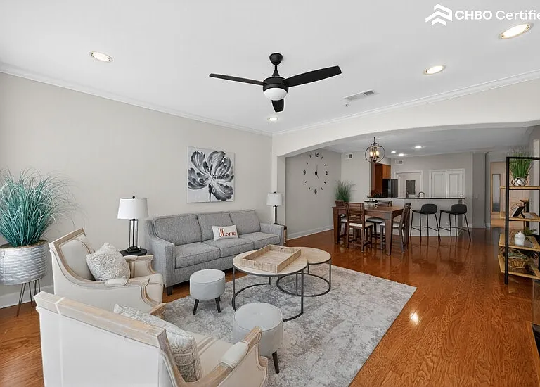 Furnished Lakeside Condo