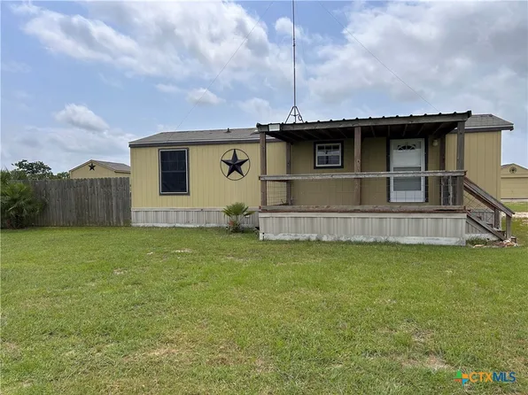 2905 County Road 313 W, Edna, TX 77957