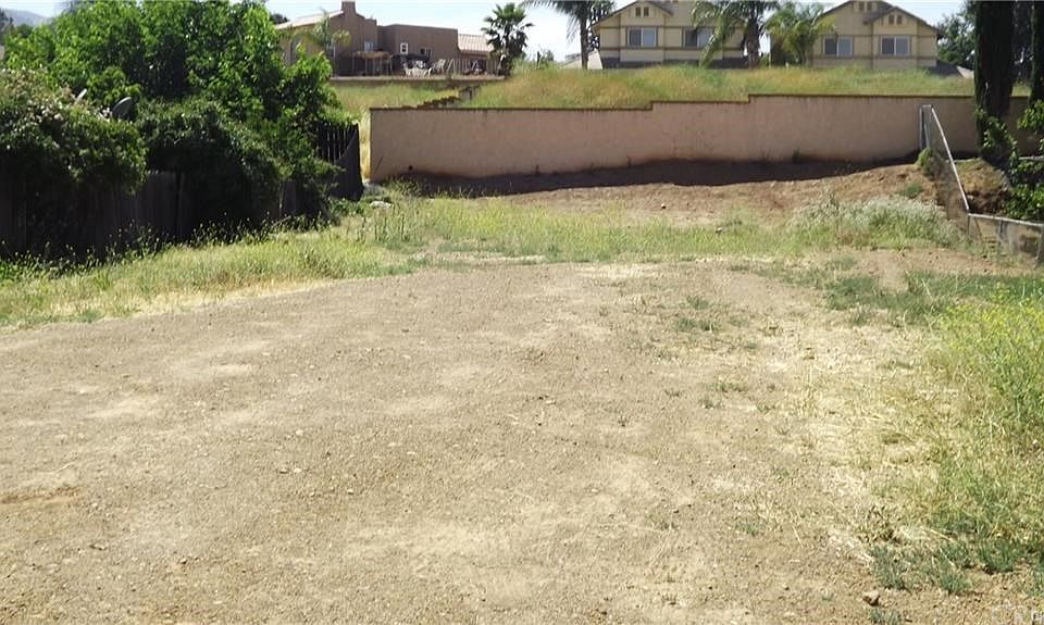 1st image of 0 Shannon St