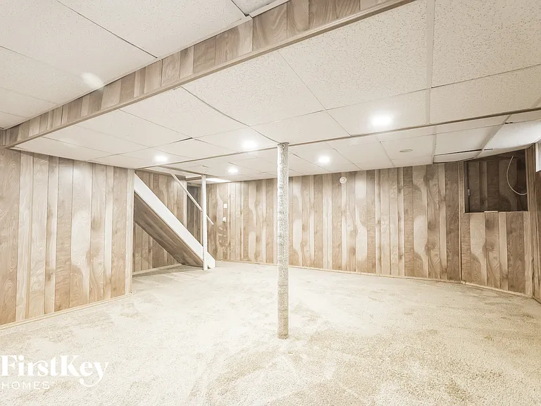 833 Lindenhaven Rd — Photo 14