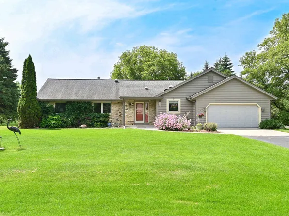 1993 Maple COURT, Grafton, WI 53024