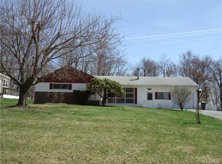 14 Hillcrest Dr, Middletown, NY 10940