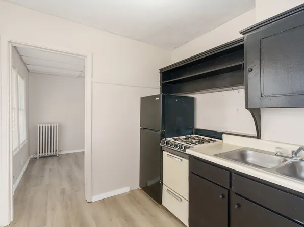 Biston Apartments, 207 E Jefferson St #103, Kirksville, MO 63501