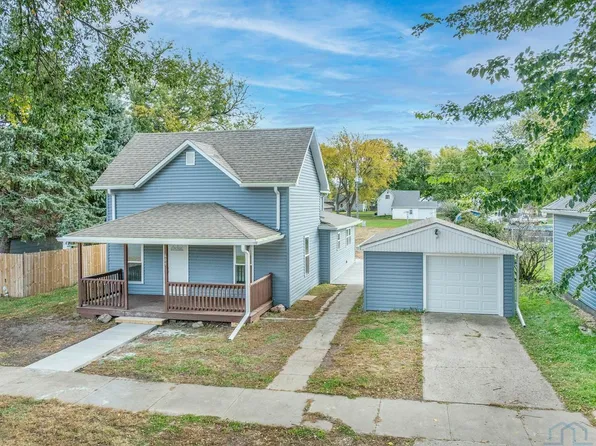 609 West St, Whiting, IA 51063