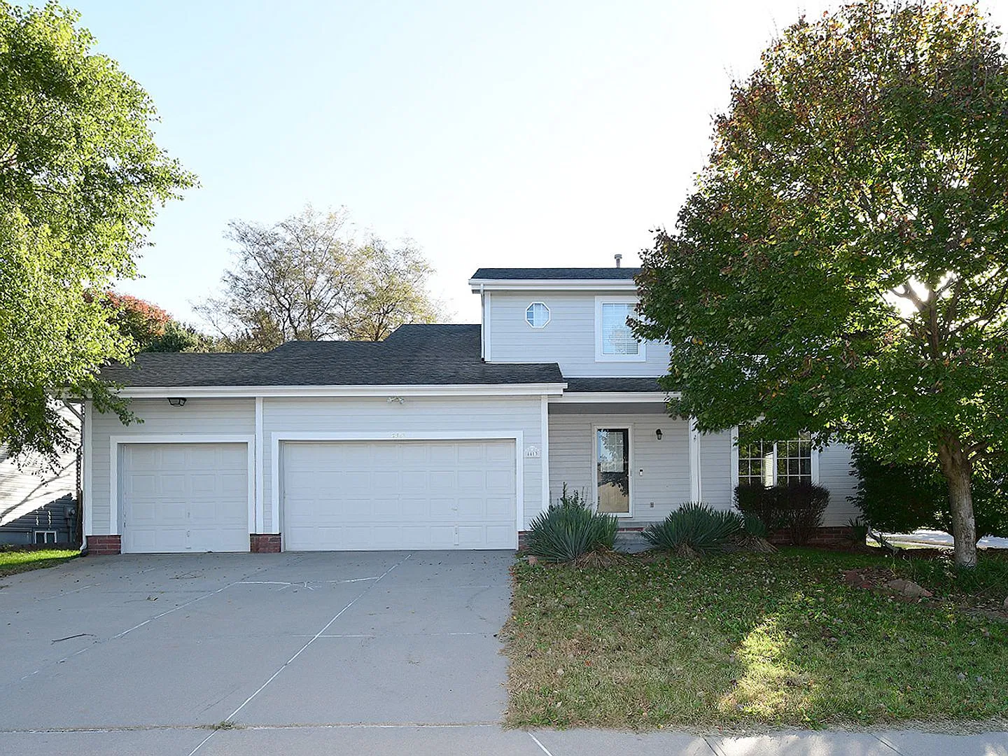 Spacious Four Bedroom Available Now! — Photo 1