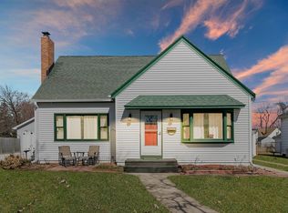1720 75th St, Kenosha, WI 53143
