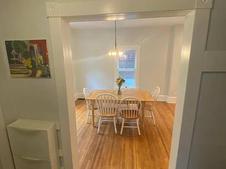 520 King George Ave SW — Photo 8