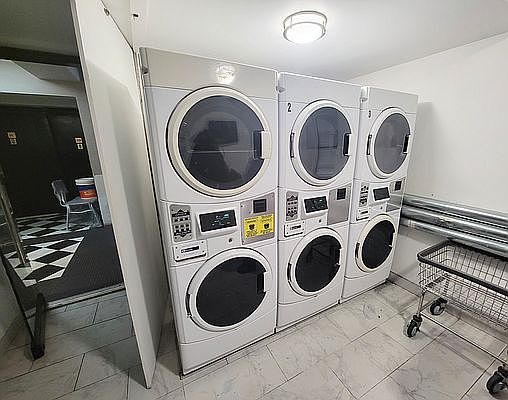 5th image of 137 W 137th St APT 6C
