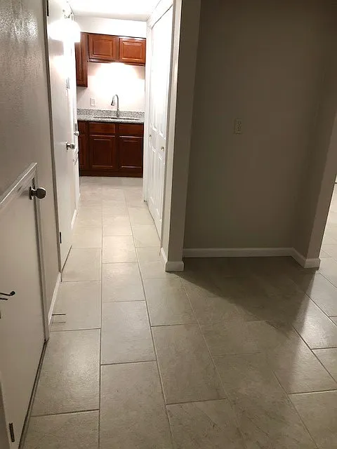 2 bed, 1.5 bath, 1053 sqft, $1,200 — Photo 3