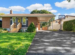 346 Orange Cres #1, Oshawa, ON L1G 5X3