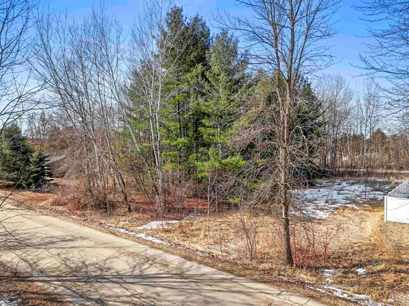 Knoke St, Gresham, WI 54128