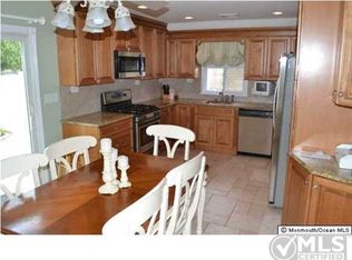 18 Birch St, Beachwood, NJ 08722
