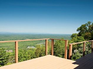 373 Woodmont Rd, Hopewell Junction, NY 12533