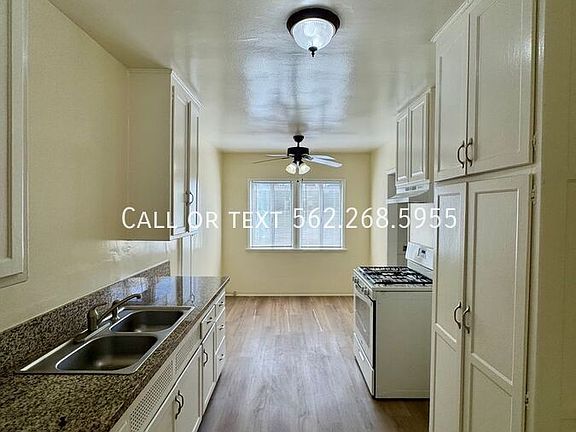 3rd image of 4318 N Lakewood Blvd