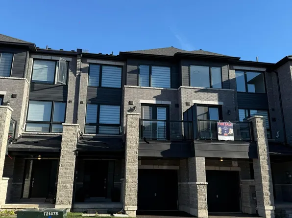 24 Spry Ln, Barrie, ON L9J 0N6