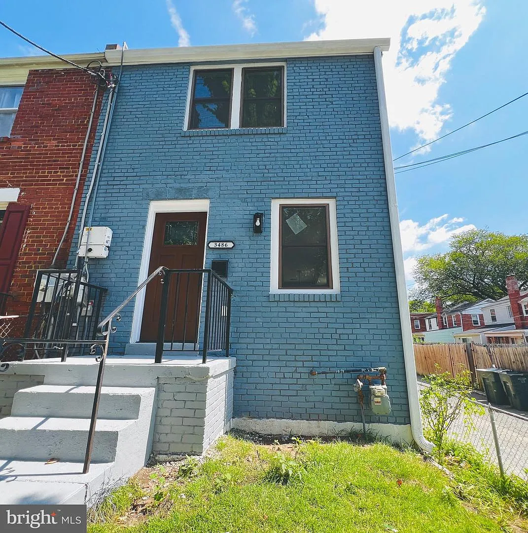 3486 23rd St SE photo 1