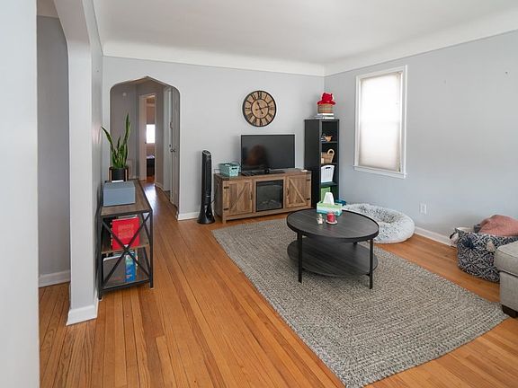 4th image of 1005 N Blair Ave