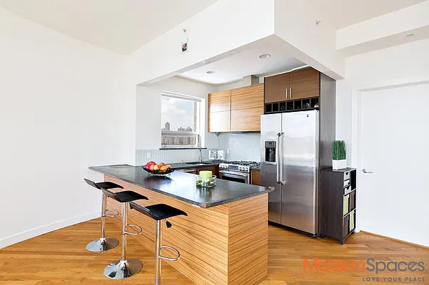 Sold by Modern Spaces | media 2