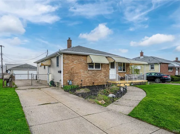 23 Laura Ct, Cheektowaga, NY 14227