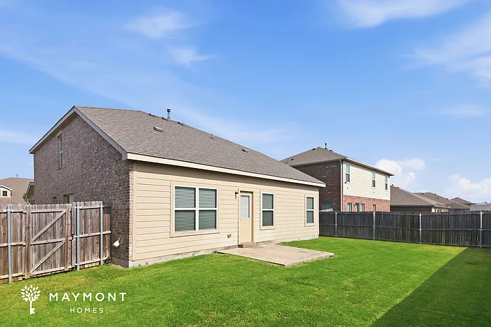 1207 Savannah Ridge Dr — Photo 14