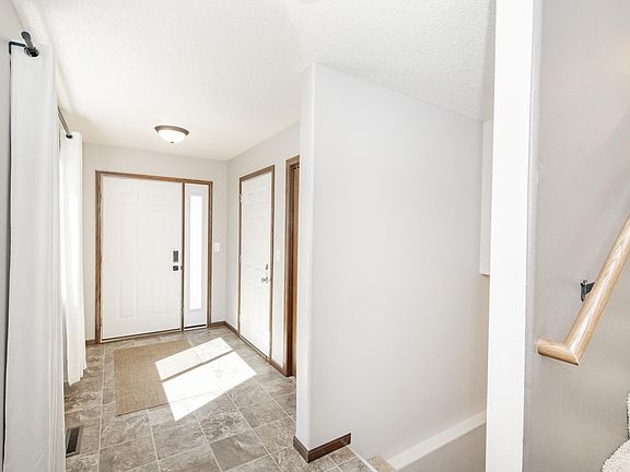 4th image of 2554 54th Ave S