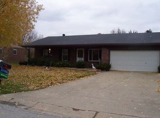 6207 Eric Dr, Floyds Knobs, IN