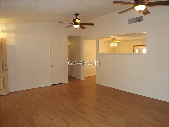 5th image of 4113 Rubidoux Dr