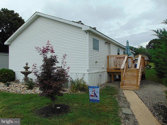 2nd image of 16 Echo Valley Dr