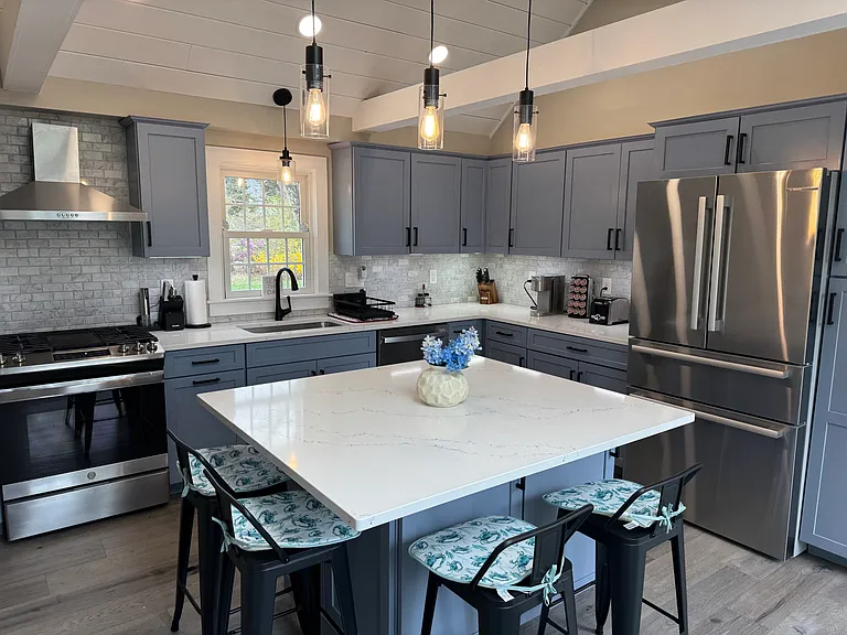 53 Monument Neck Rd — Photo 2