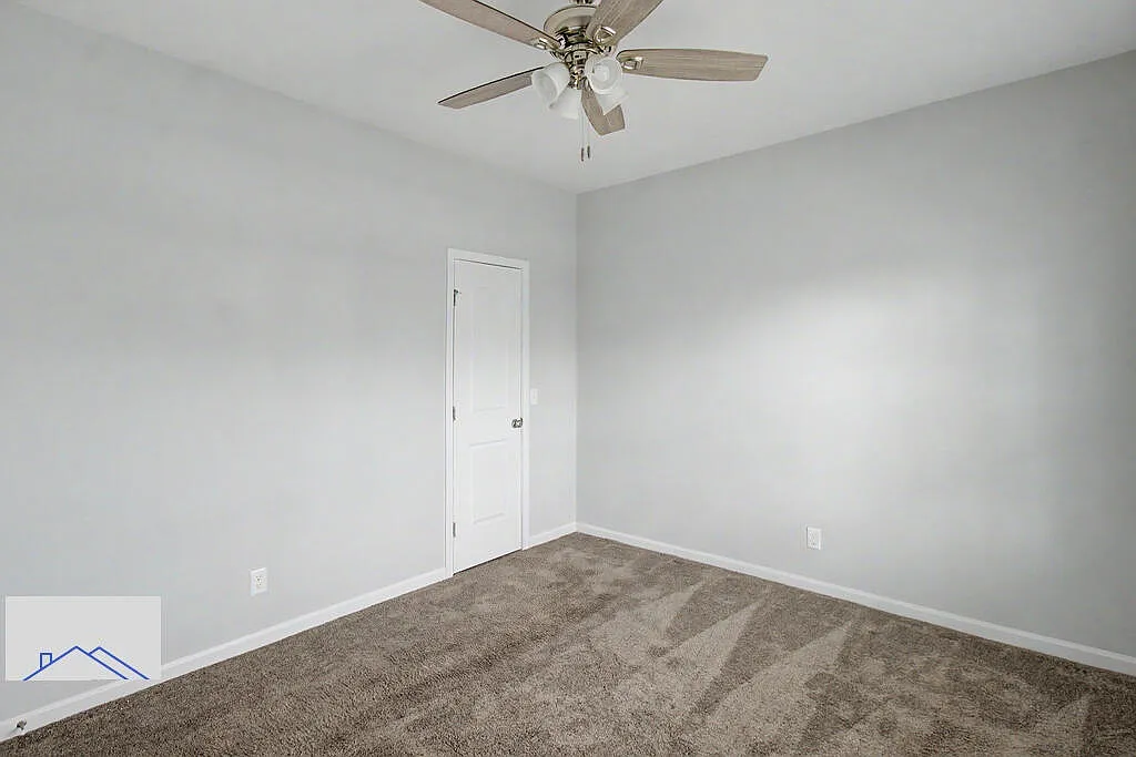 5 bed, 3.0 bath, 3170 sqft, $2,650 — Photo 3
