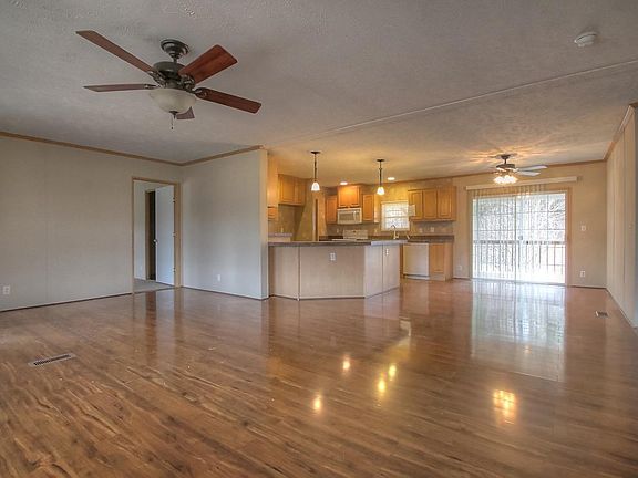 4th image of 614 Perkins Dr