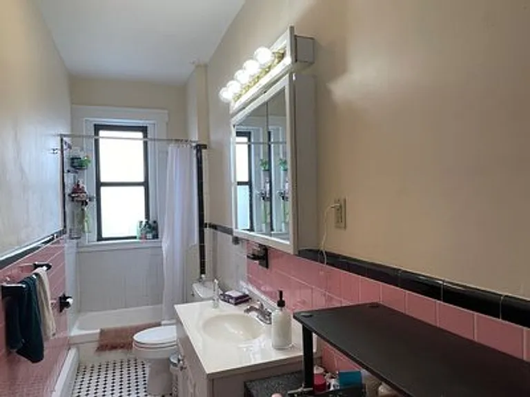 28 Quint Ave #21 — Photo 15