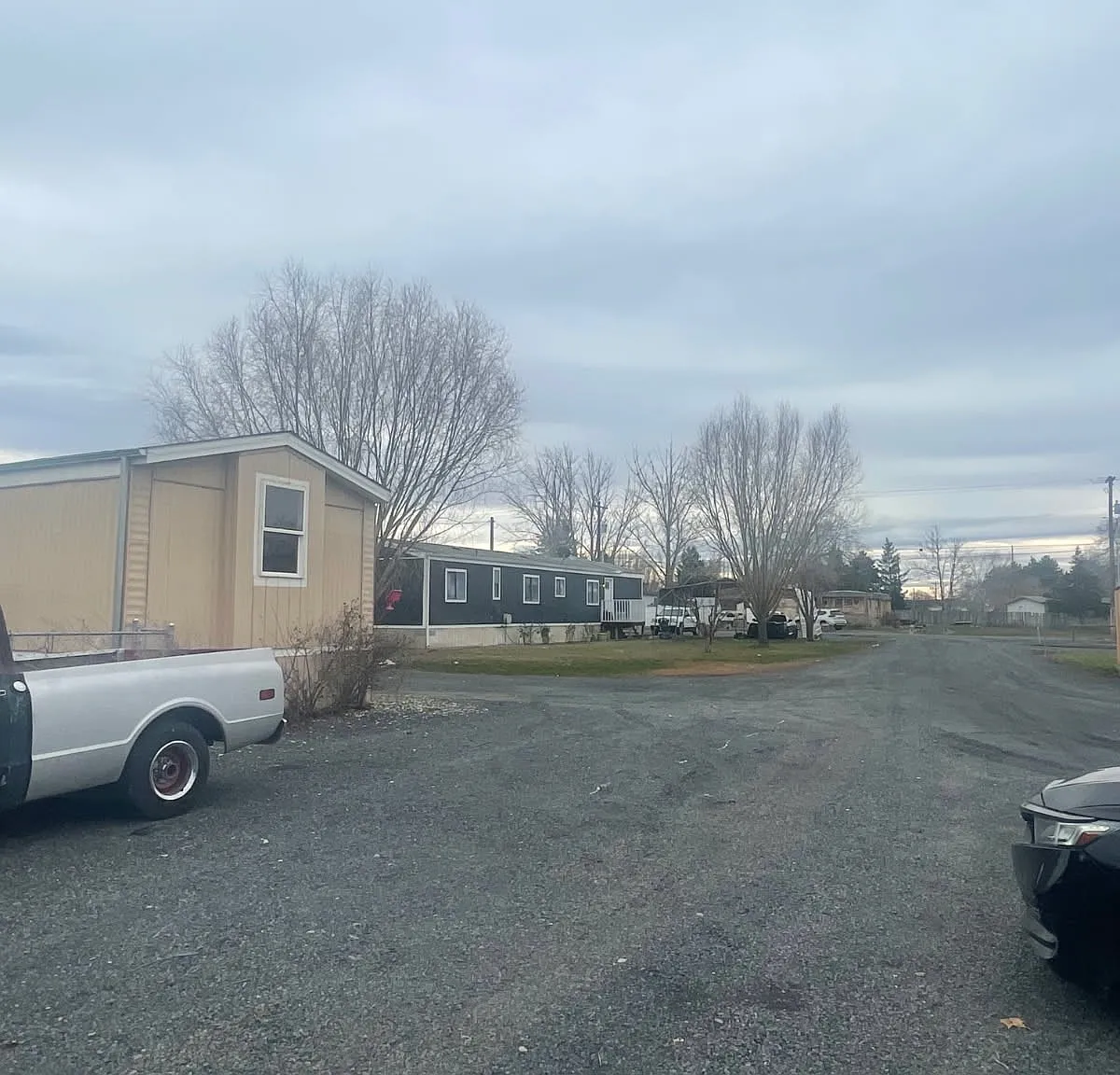 Studio, 200 sqft, $595 — Photo 2