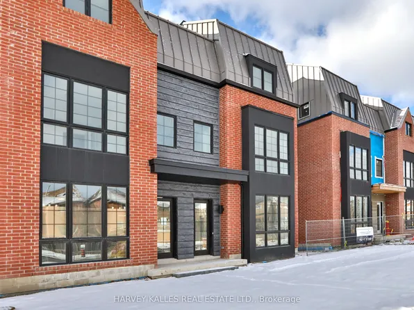 204 Atkinson Ave, Vaughan, ON L4J 0M1
