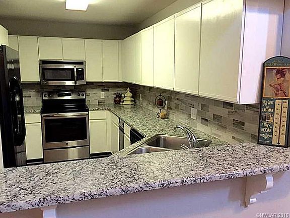 4th image of 43 Meadow Creek Dr