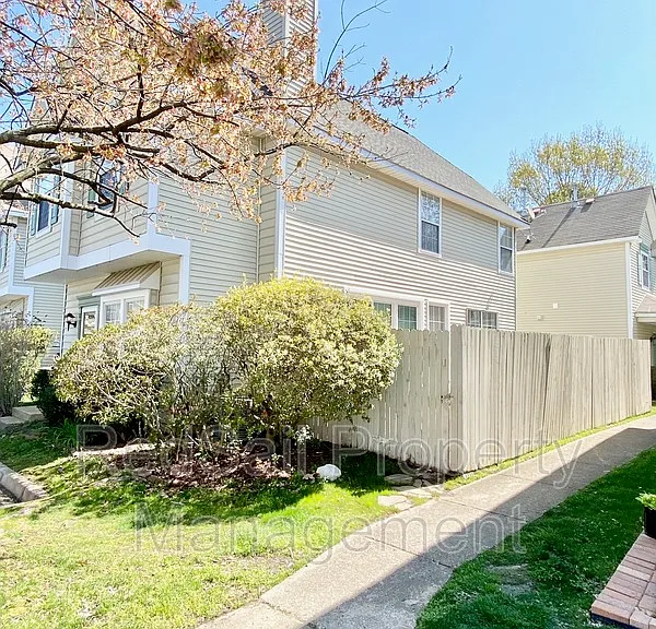 129 Watson Dr — Photo 24