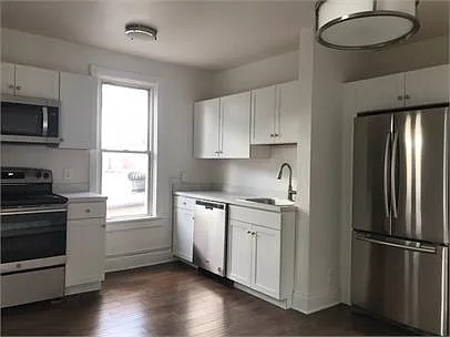 1838 N 3rd St #3 — Photo 2