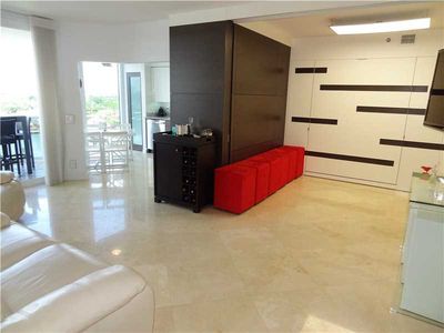 4779 Collins Ave APT 906, Miami Beach, FL, 33140