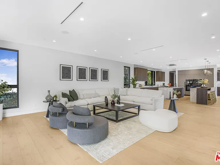4246 Levitt Ln — Photo 10