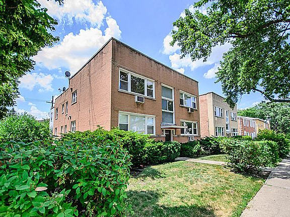 2nd image of 5300 N California Ave APT 2N