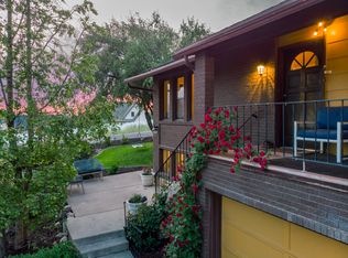 1041 Lamplighter Dr, River Heights, UT 84321