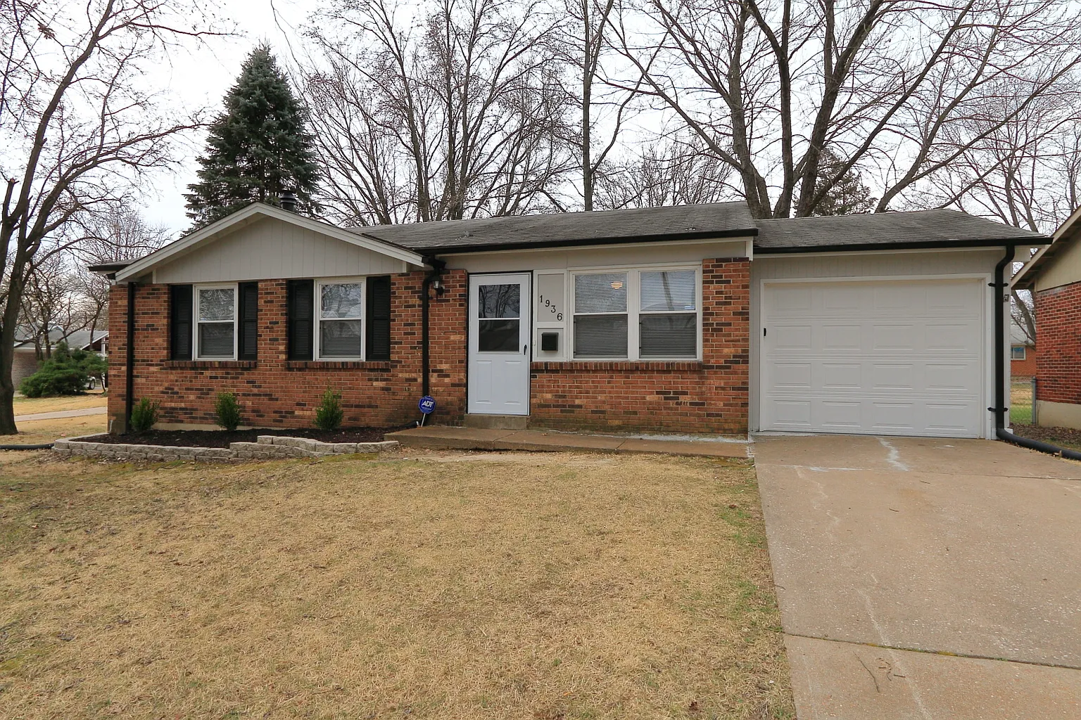 1936 Hungerford Dr photo 1