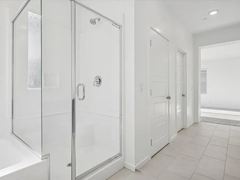 311 Mount Tyndall St — Photo 54