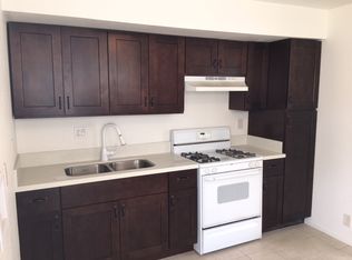 565 W 4th St APT 3, San Pedro, CA 90731