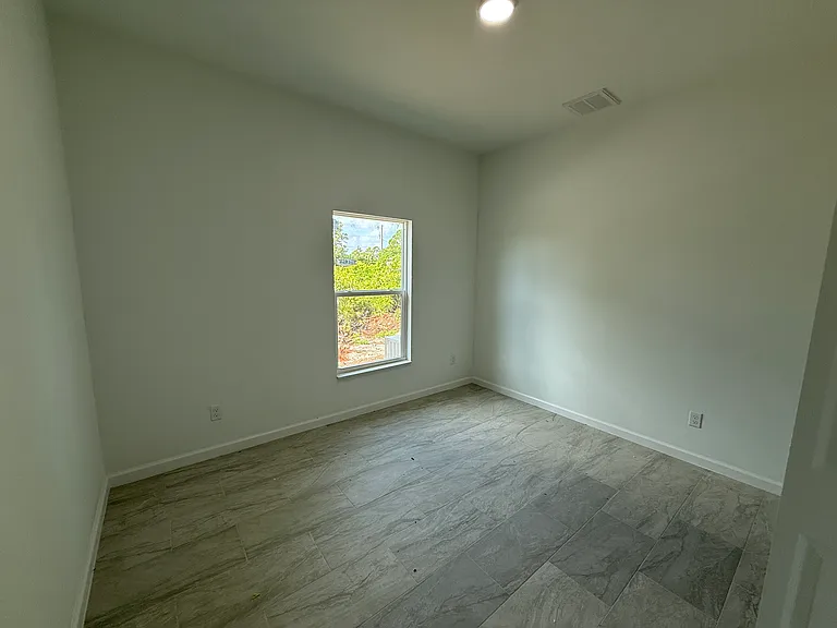 847 Genoa Ave S — Photo 12