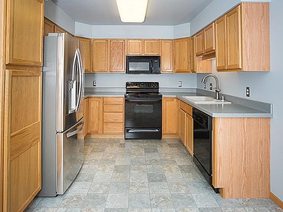5th image of 3828 Avenue C