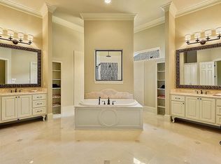 2530 University Club Dr, Baton Rouge, LA 70810