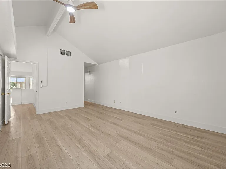 360 Humboldt North Dr — Photo 27