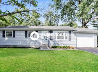 1455 Broadlawns Ln, Saint Louis, MO 63138